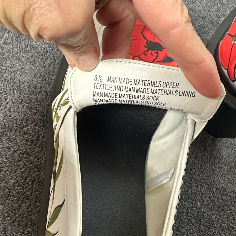 Wild Fable Hand Painted Floral Loafers with Red and Orange Blooms NWOT - Picture 8 of 10